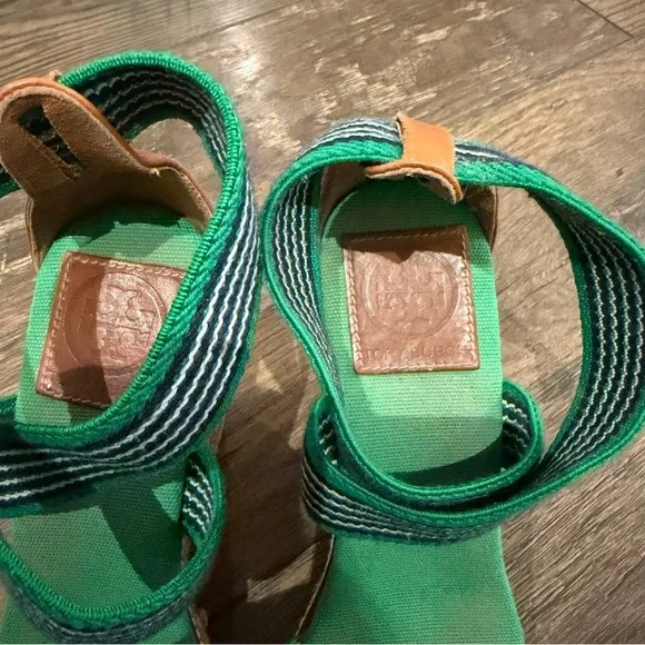 Tory Burch Frieda Women's Green/Blue Striped Espadrille Wedges Size 7 - Picture 8 of 8